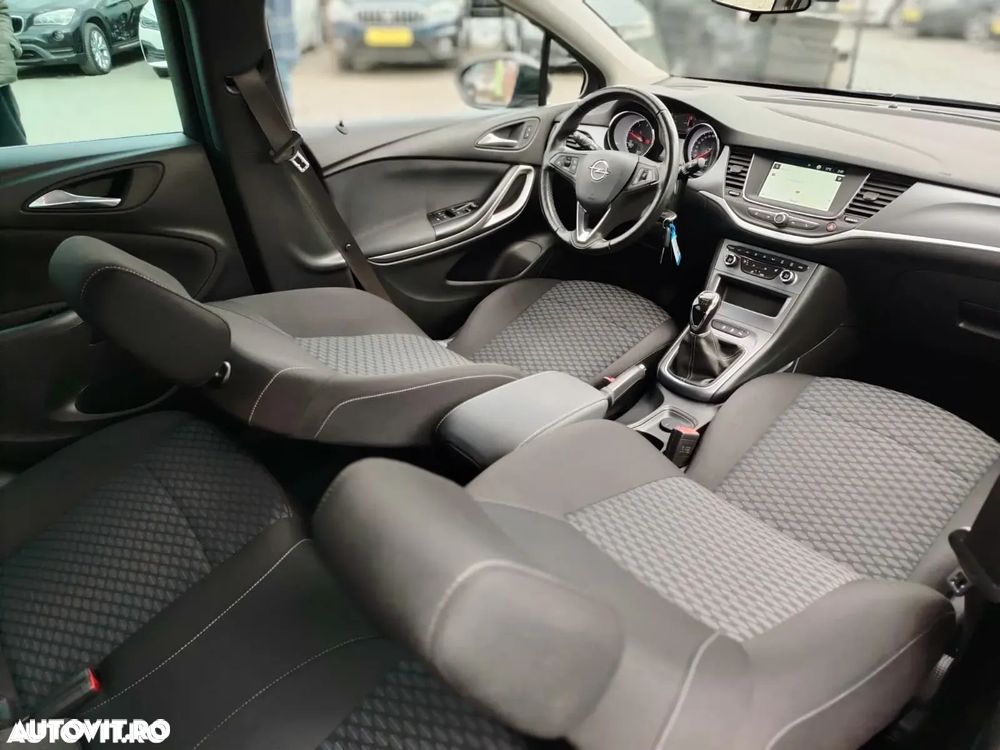 Opel Astra 1.5 D Start/Stop Business Edition - 11
