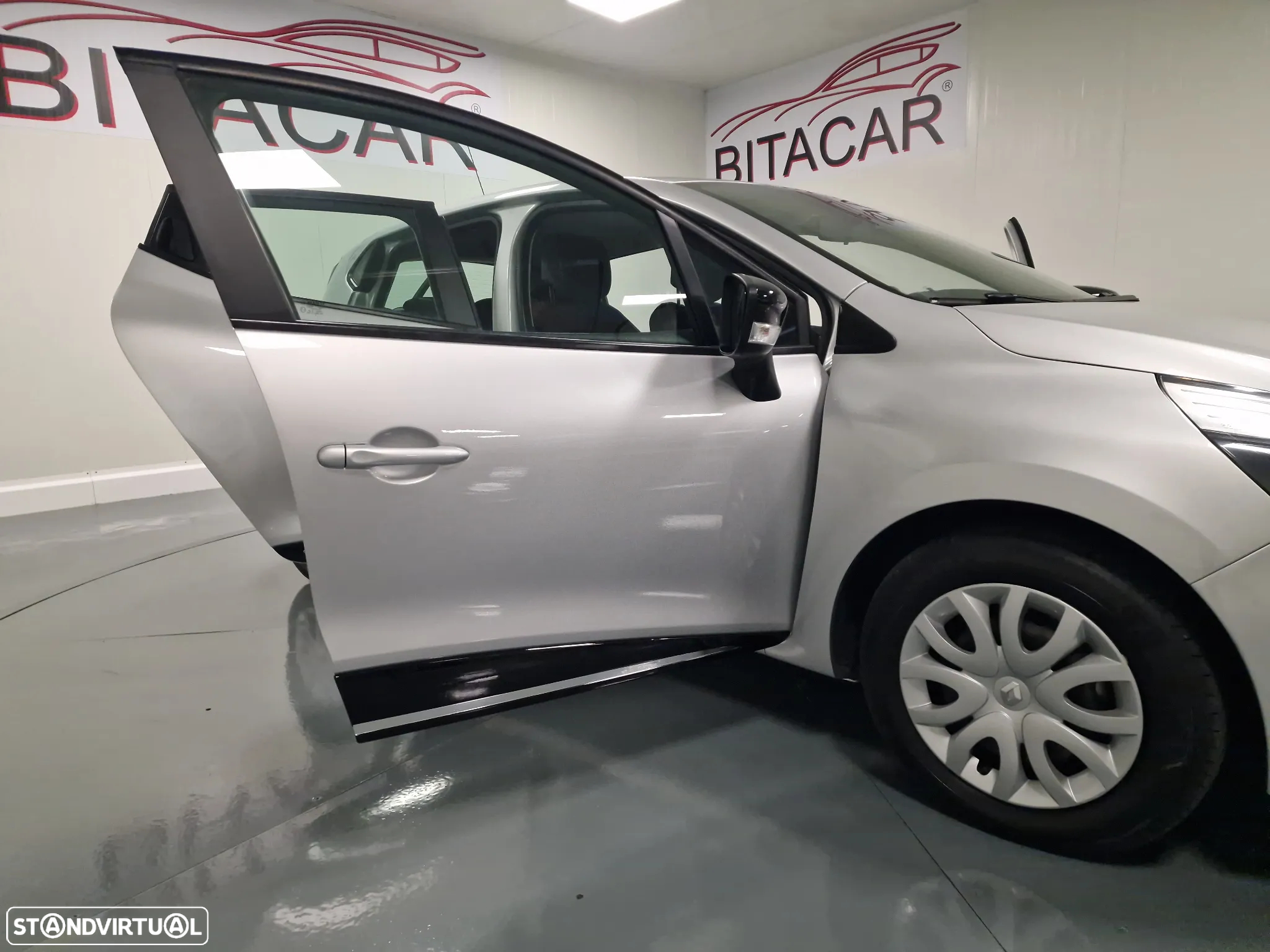 Renault Clio 1.5 dCi Confort - 12