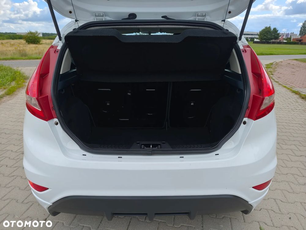 Ford Fiesta 1.6 Sport - 12