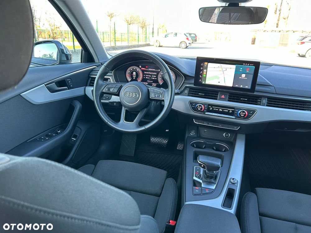 Audi A4 Limousine - 5