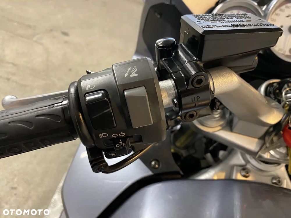 Yamaha FJR - 25