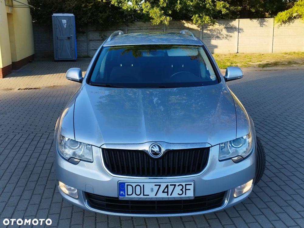 Skoda Superb 2.0 TDI Family - 8