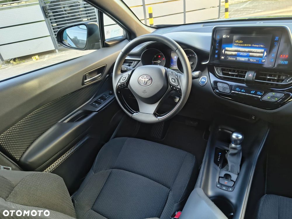 Toyota C-HR - 22