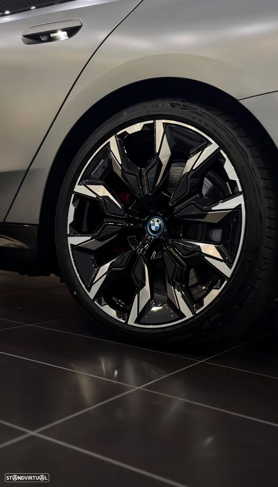 BMW i5 M60 xDrive Pack Desportivo M Pro - 11
