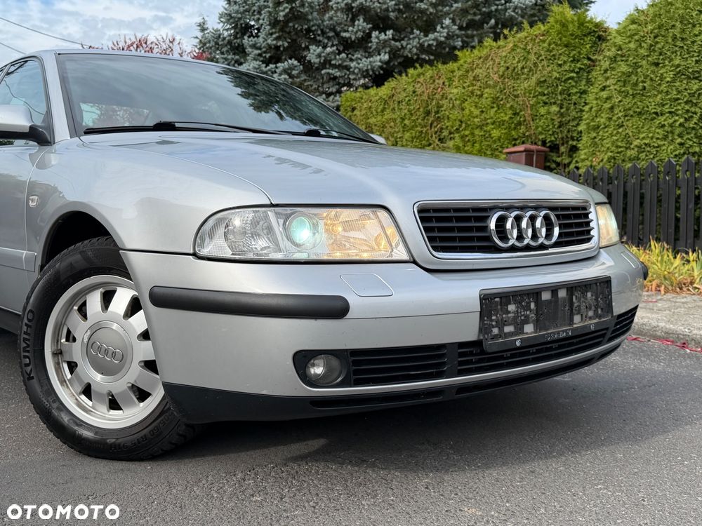 Audi A4 Limousine 1999 photo 2