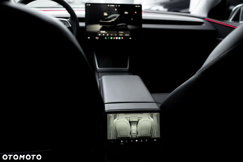 Tesla Model Y RWD - 10
