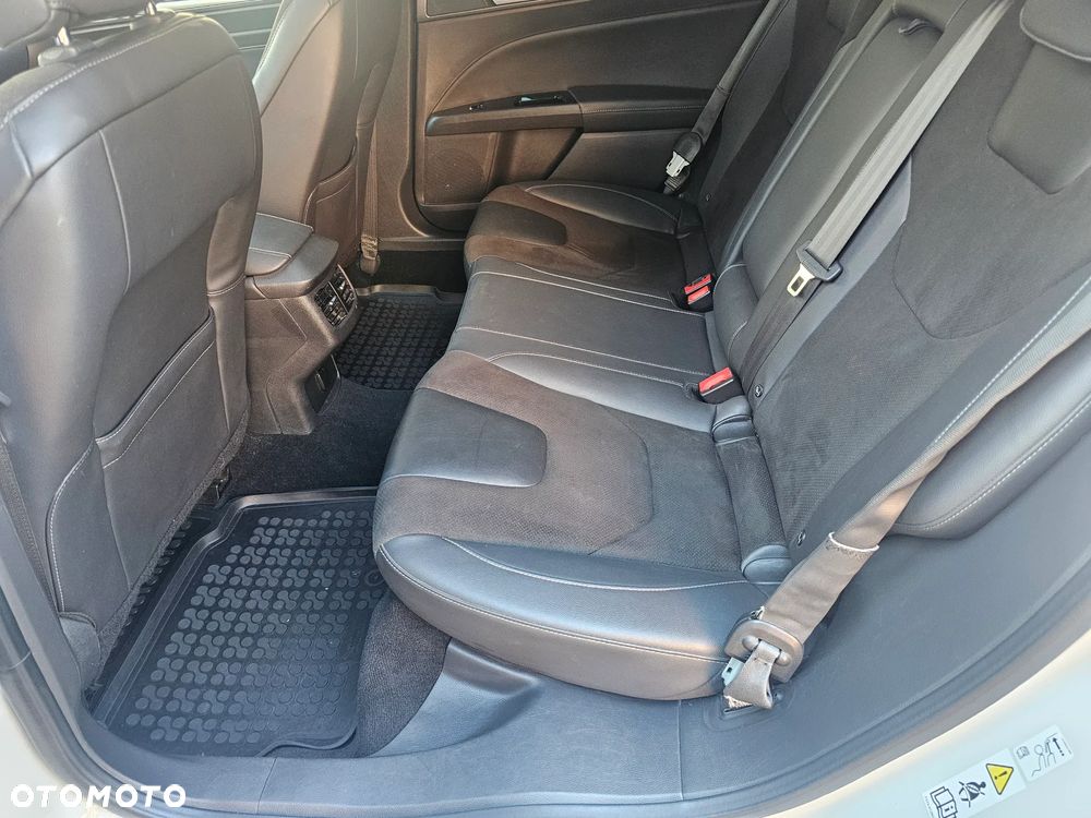 Ford Mondeo 2.0 TDCi Bi-Turbo PowerShift-Aut Titanium - 12