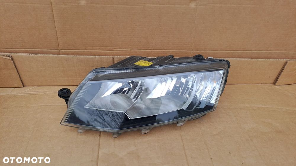 SKODA OCTAVIA III LEWA LAMPA LEWY PRZÓD EUROPA 5E1941015 CAŁA - 1