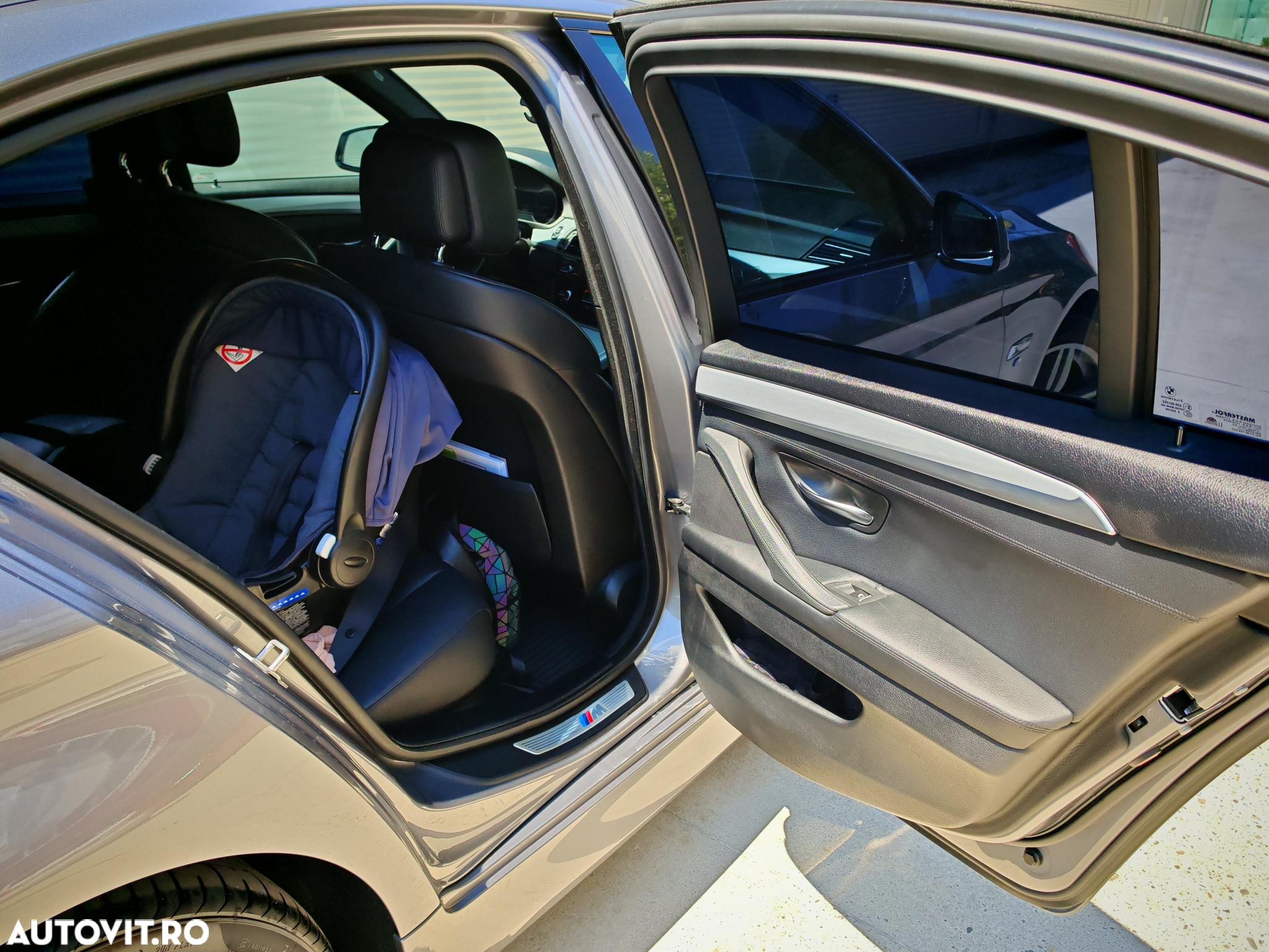 BMW Seria 5 525d xDrive AT - 15