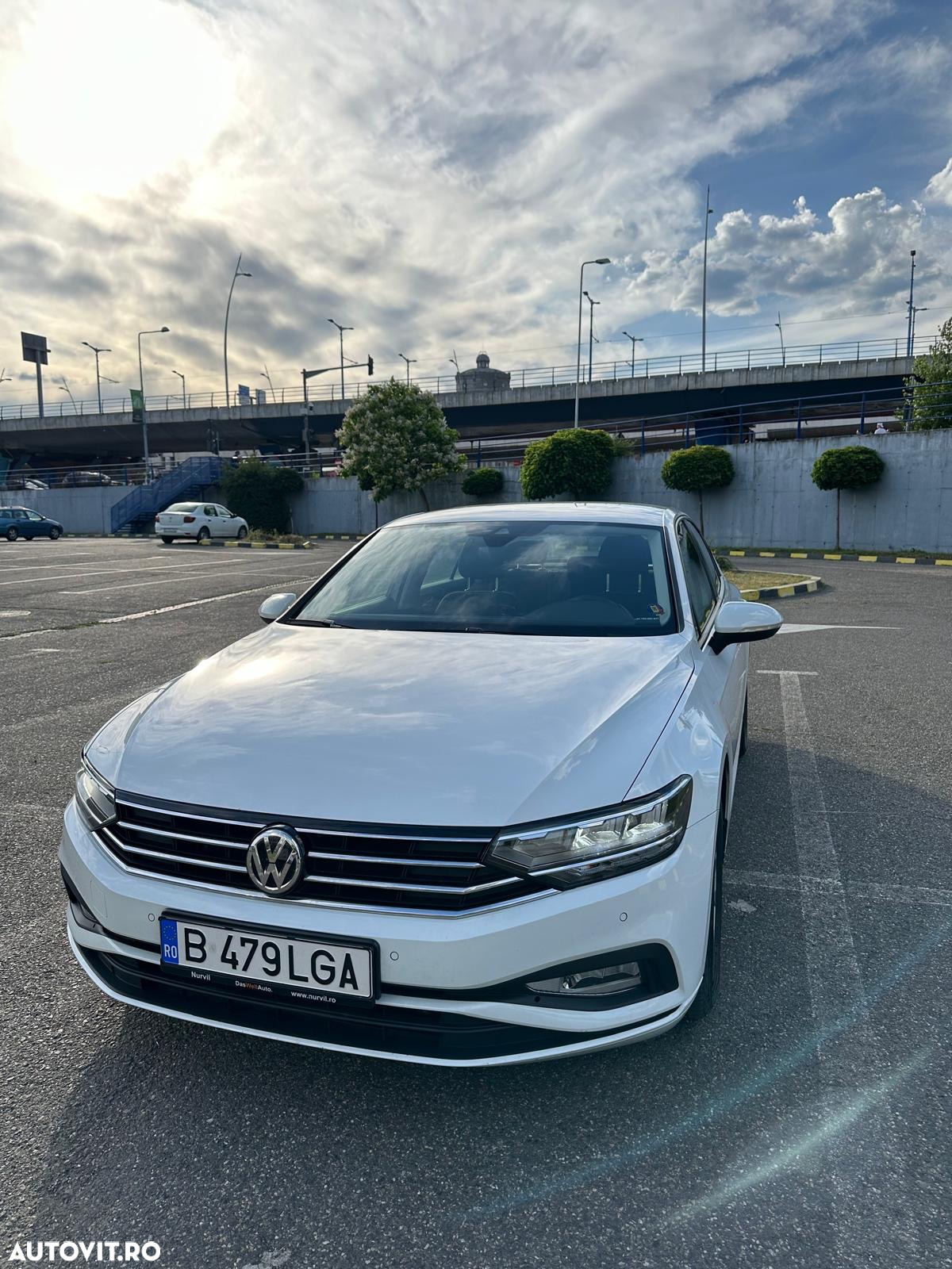 Volkswagen Passat - 5