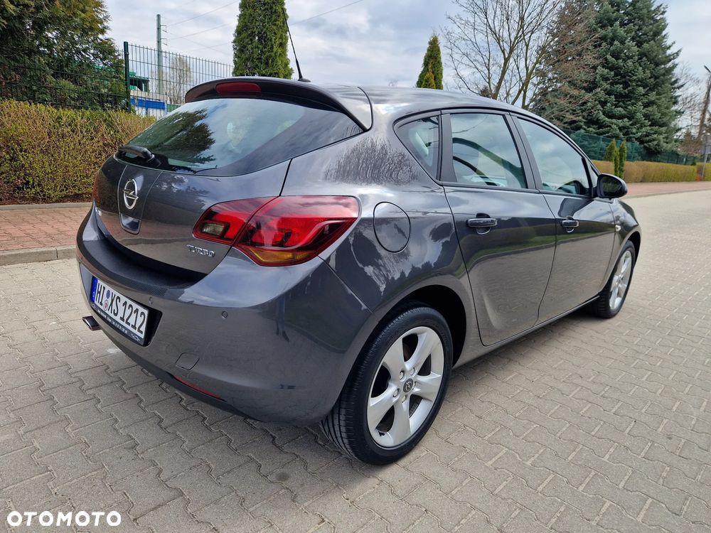 Opel Astra - 11