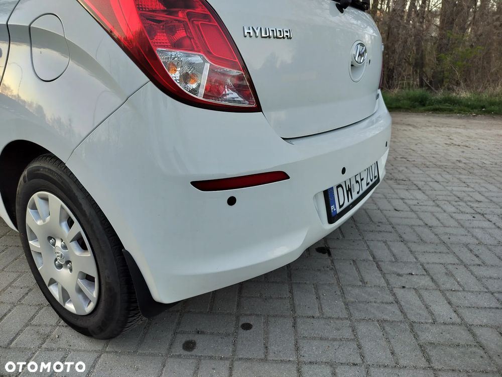 Hyundai i20 1.1 CRDi Classic + - 15