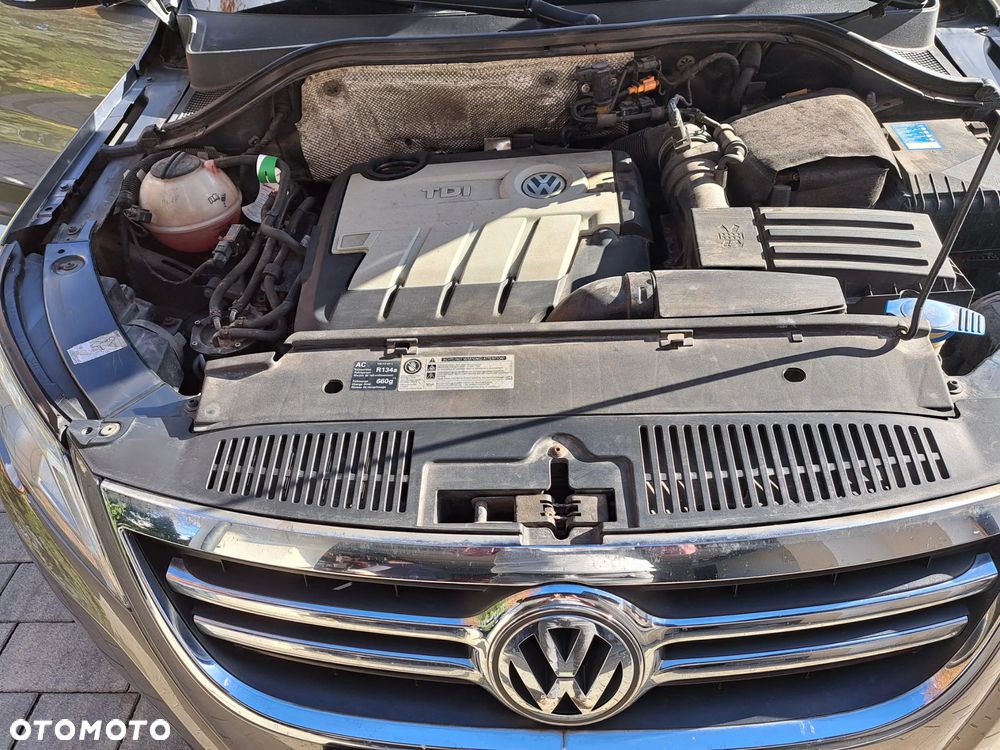 Volkswagen Tiguan - 8