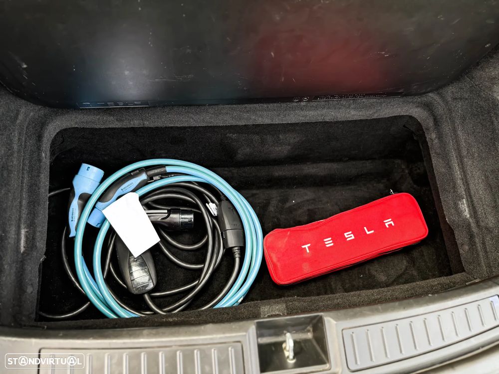 Tesla Model S Long Range - 37
