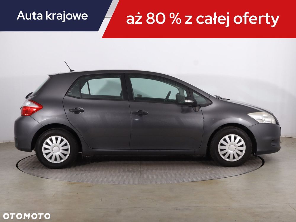Toyota Auris - 8