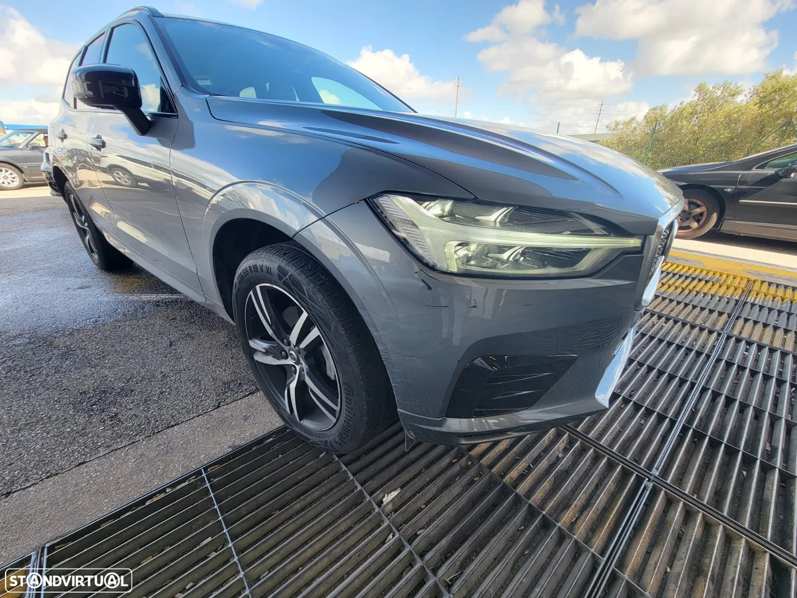 Volvo XC 60 2.0 D4 Momentum Plus Geartronic - 8
