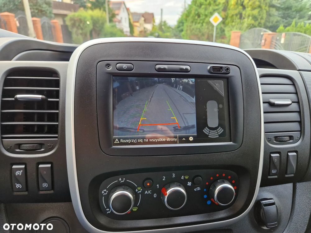 Renault Trafic Grand SpaceClass 2.0 dCi EDC - 22