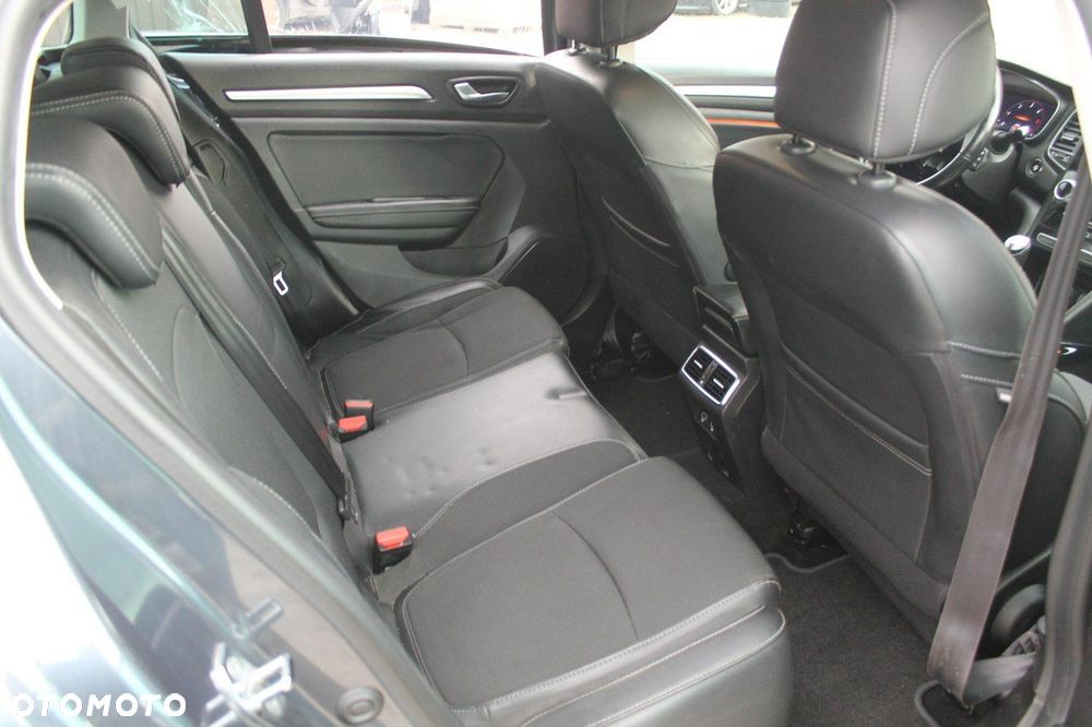 Renault Megane - 11