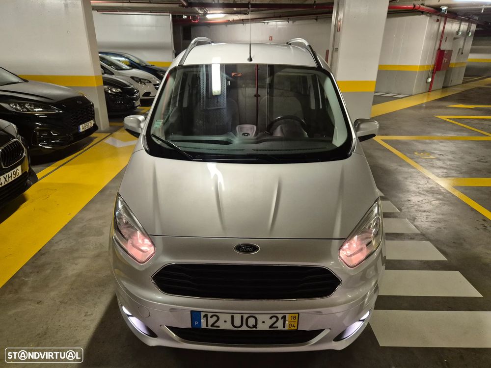 Ford Tourneo Courier 1.0 EcoBoost Titanium - 4