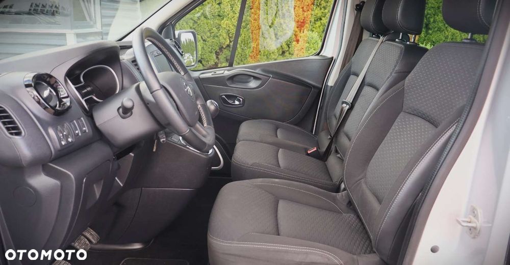 Opel Vivaro - 18