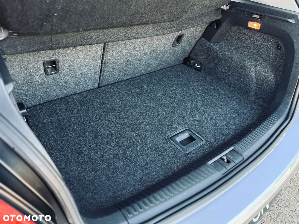 Volkswagen Polo 1.6 TDI Highline - 15