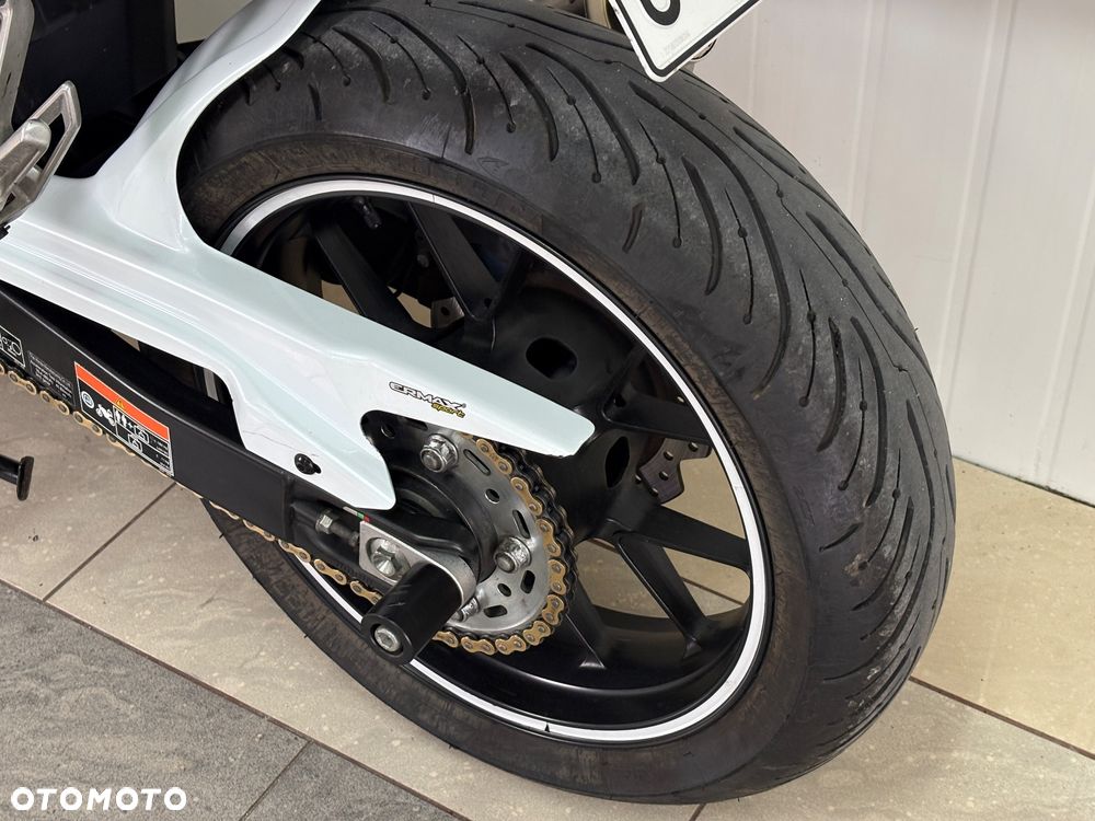 Honda CB - 10