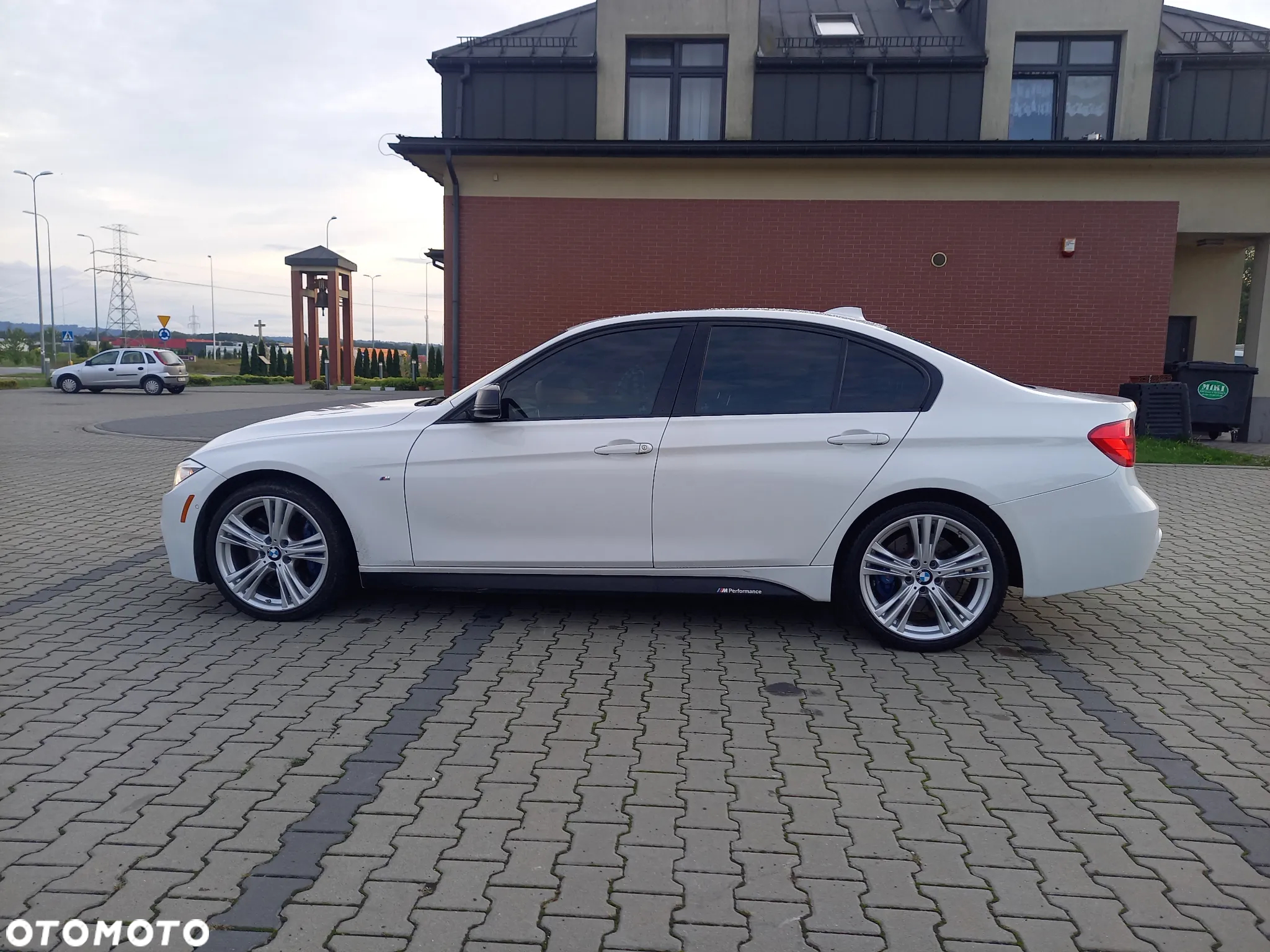 BMW Seria 3 335i xDrive Sport-Aut Luxury Line - 13