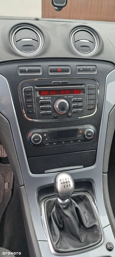 Ford Mondeo - 13