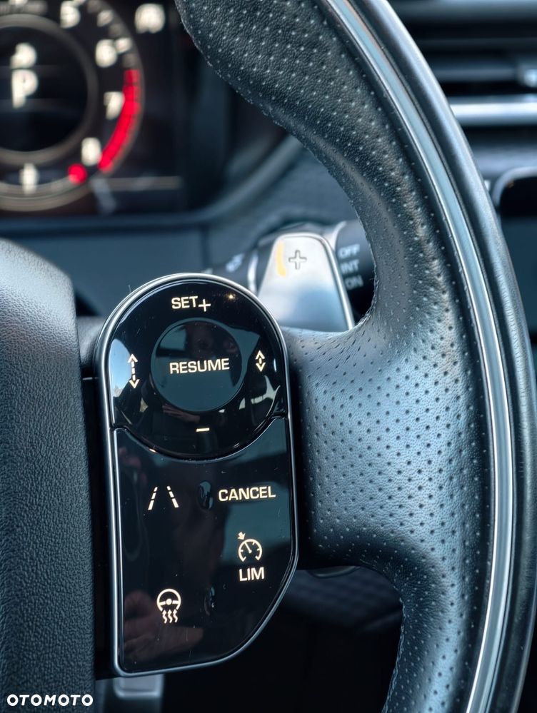 Land Rover Range Rover Velar 2.0 Si4 GPF R-Dynamic - 26