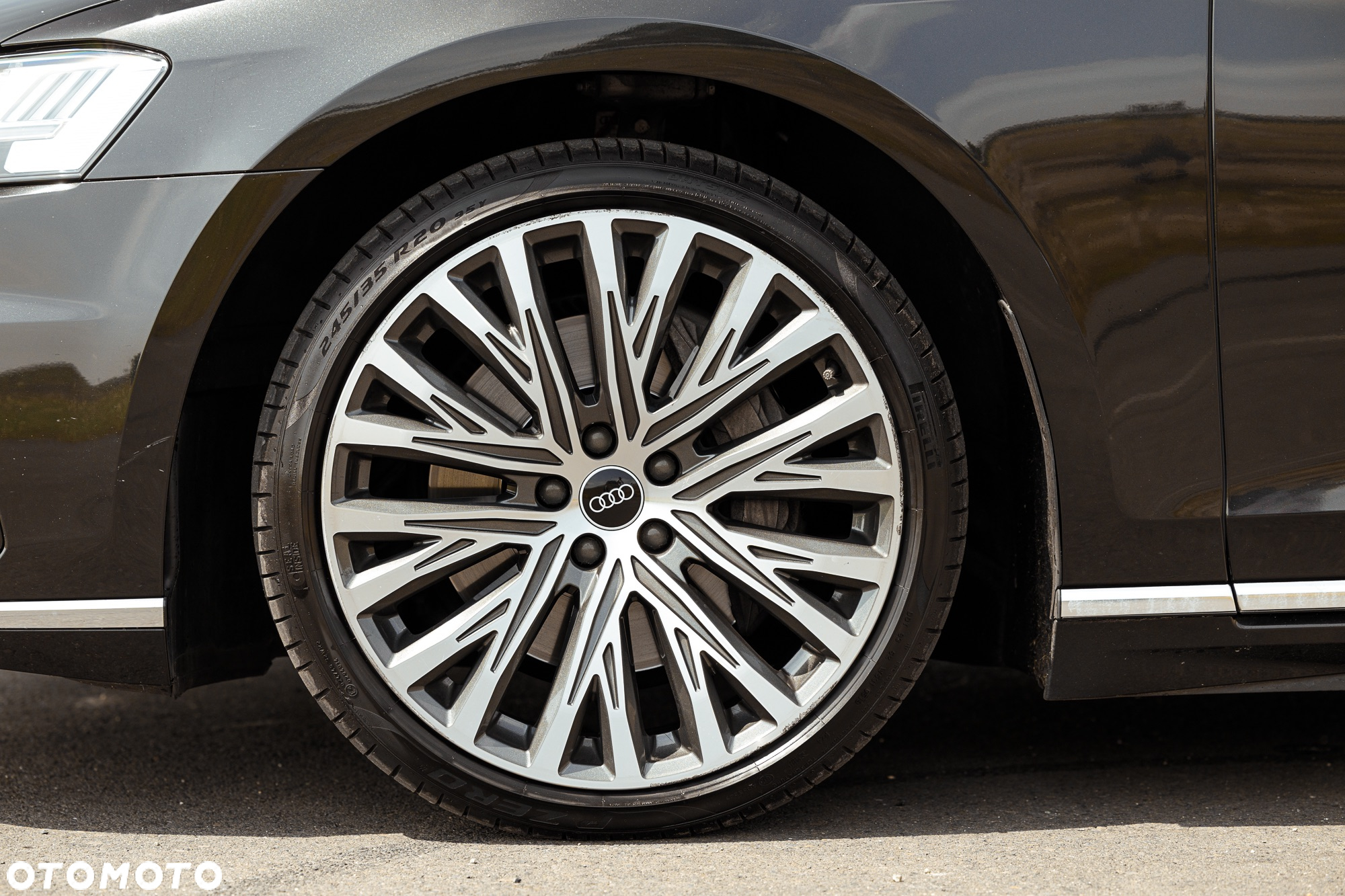 Audi A8 - 5