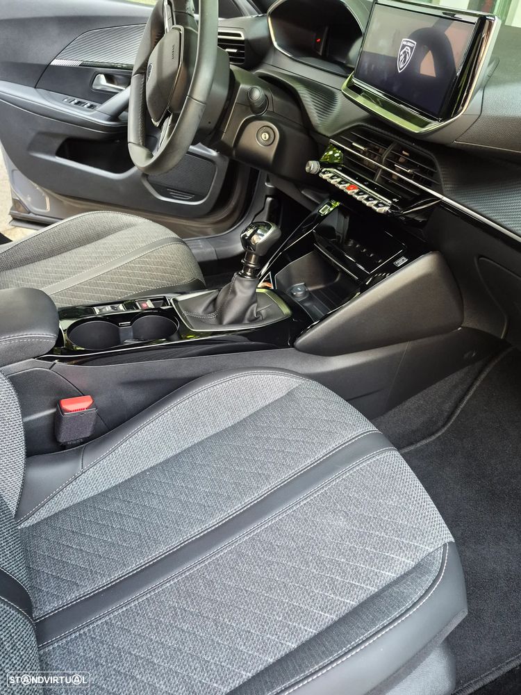 Peugeot 2008 1.2 PureTech Allure - 14