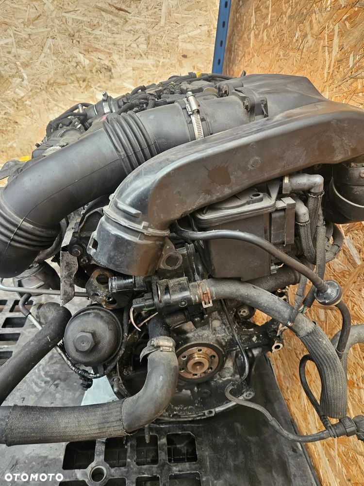 Silnik 1.6 HDI 9HZ Citroen C4 Picasso 10JB66 - 4