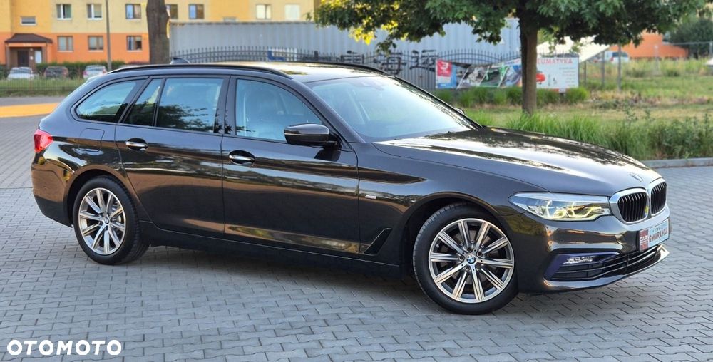 BMW Seria 5 520d Sport Line - 26