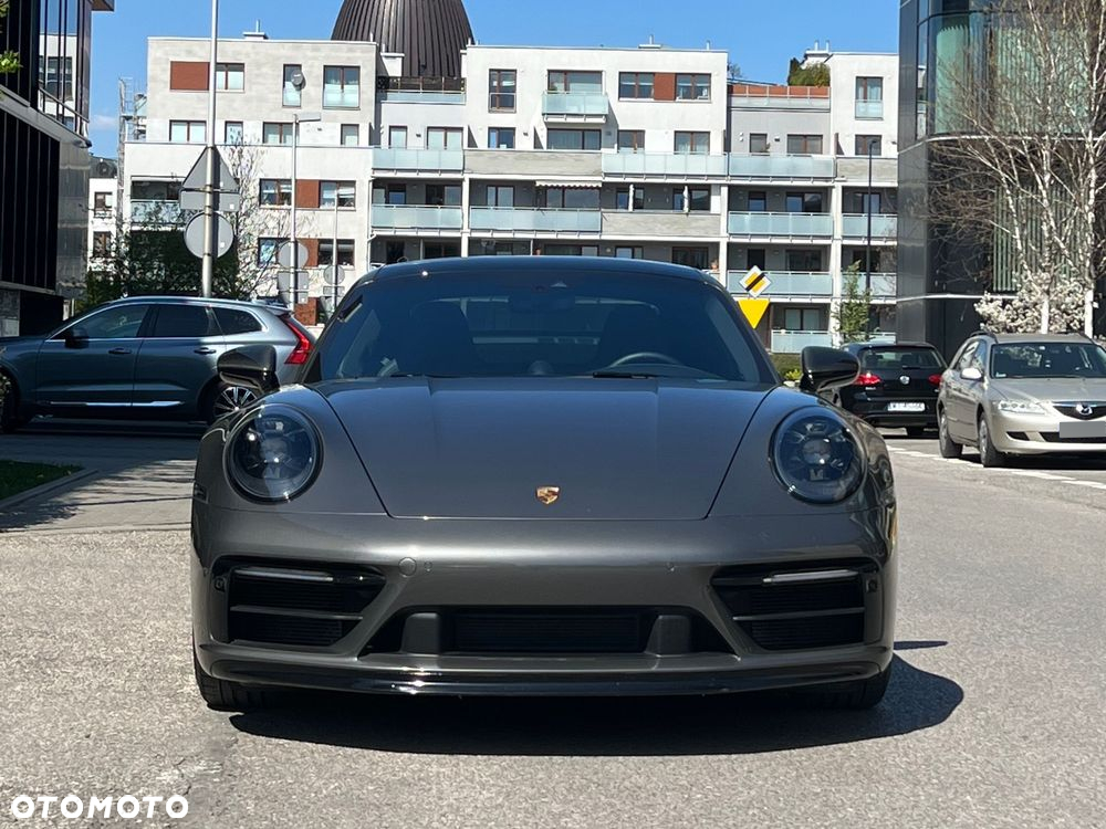 Porsche 911 Carrera 4S - 4