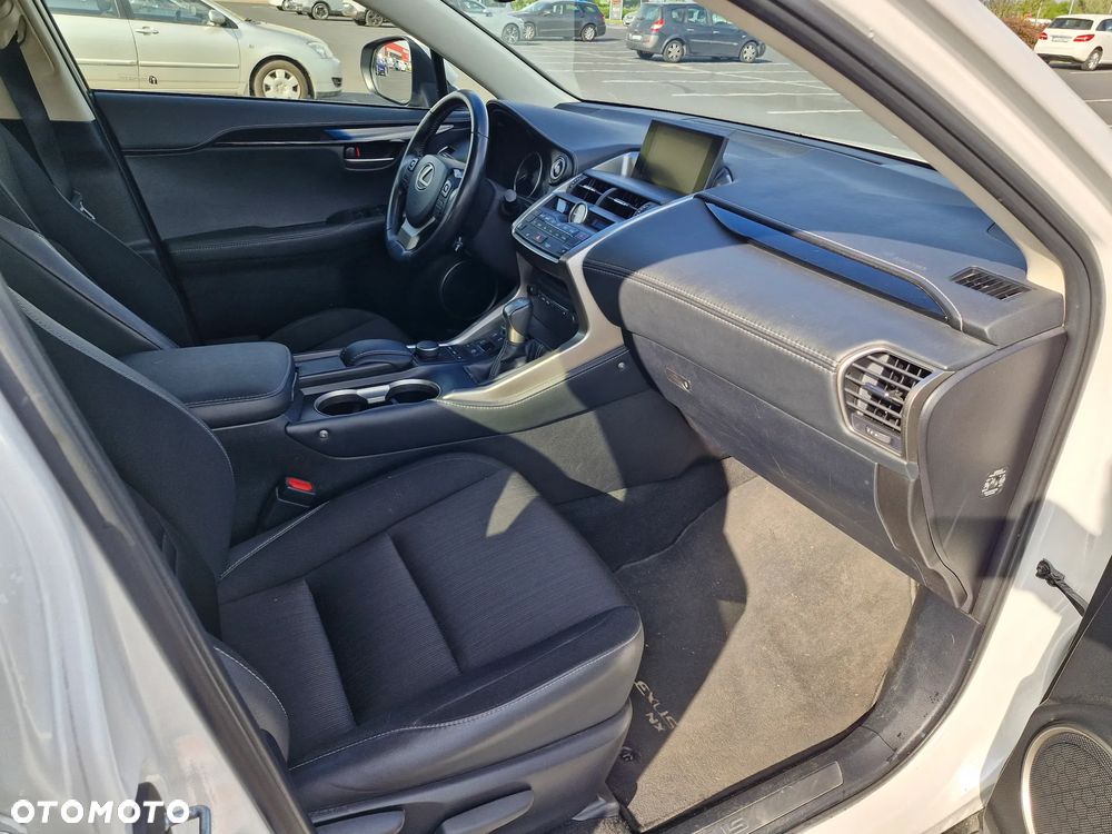 Lexus NX 300h Elite AWD - 14