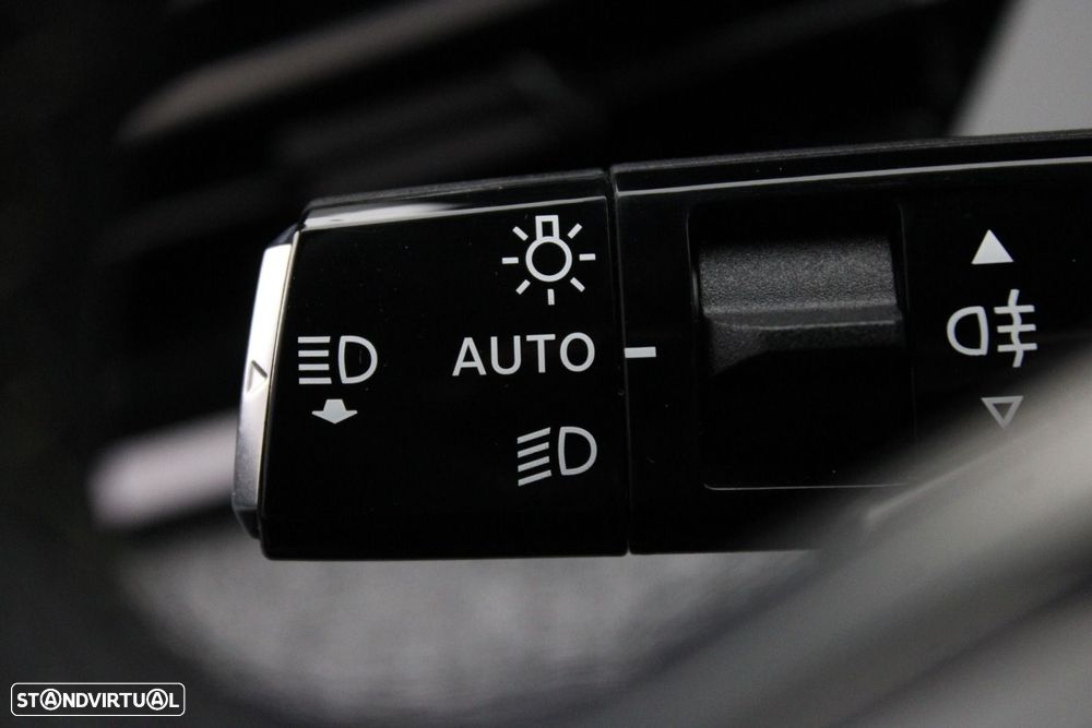 Peugeot E-3008 73 kWh GT - 17