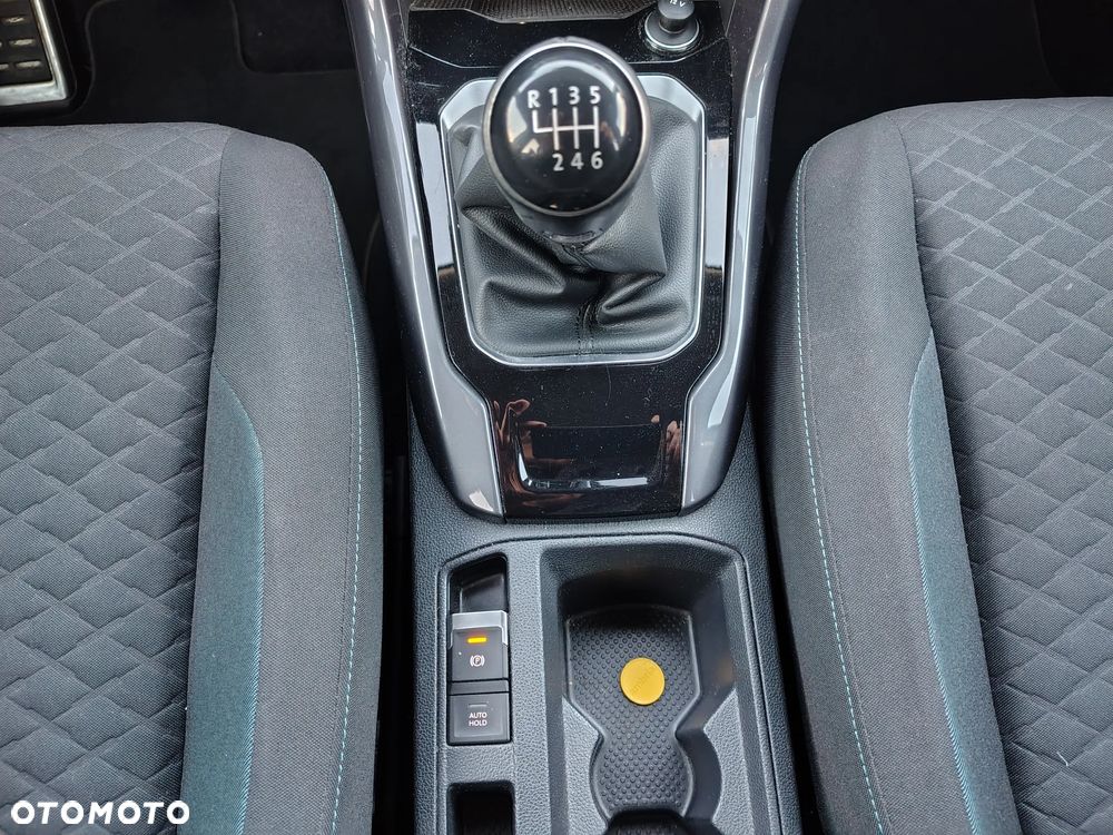 Volkswagen T-Roc 1.0 TSI OPF Style - 16