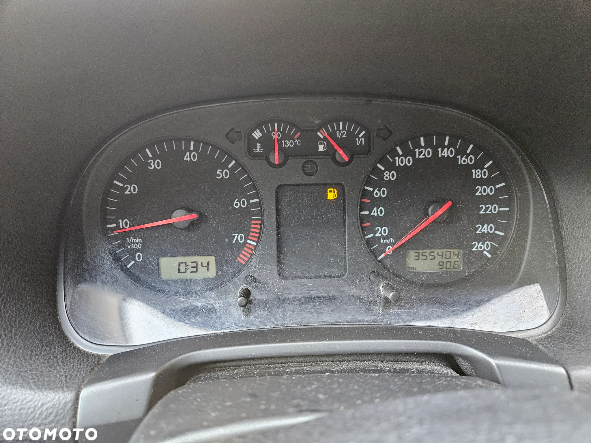 Volkswagen Golf 1.6 - 9