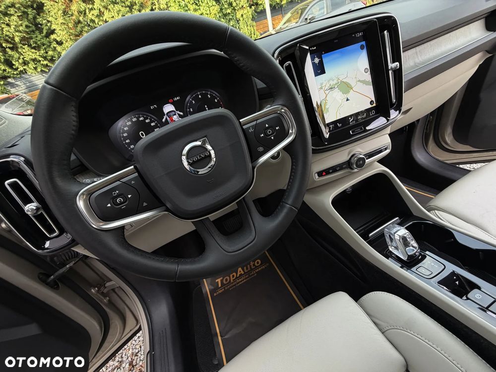 Volvo XC 40 T5 AWD Geartronic Inscription - 28