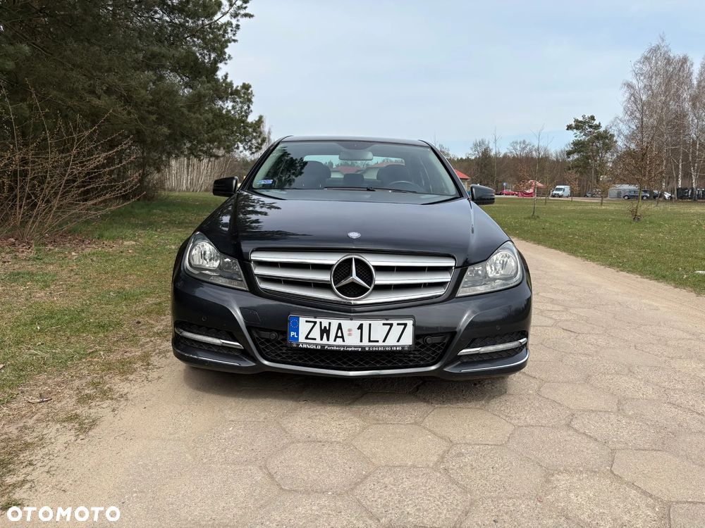 Mercedes-Benz Klasa C 180 CGI BlueEff Classic - 2