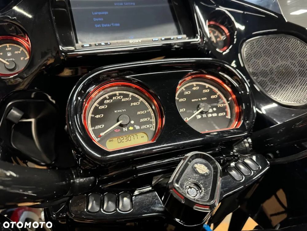 Harley-Davidson Touring Road Glide - 5