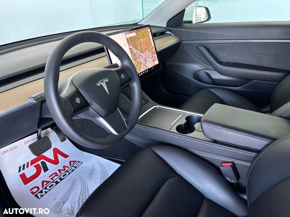 Tesla Model 3 Standard Reichweite Plus Hinterradantrieb - 11