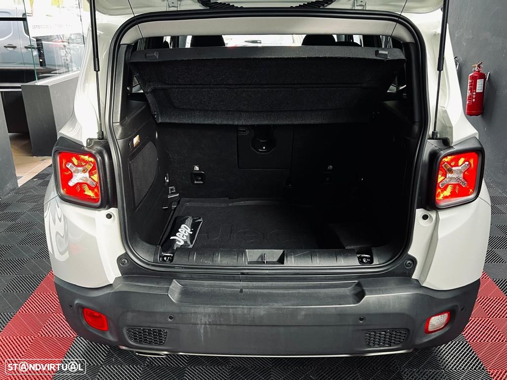 Jeep Renegade 1.6 MJD Limited DCT - 35