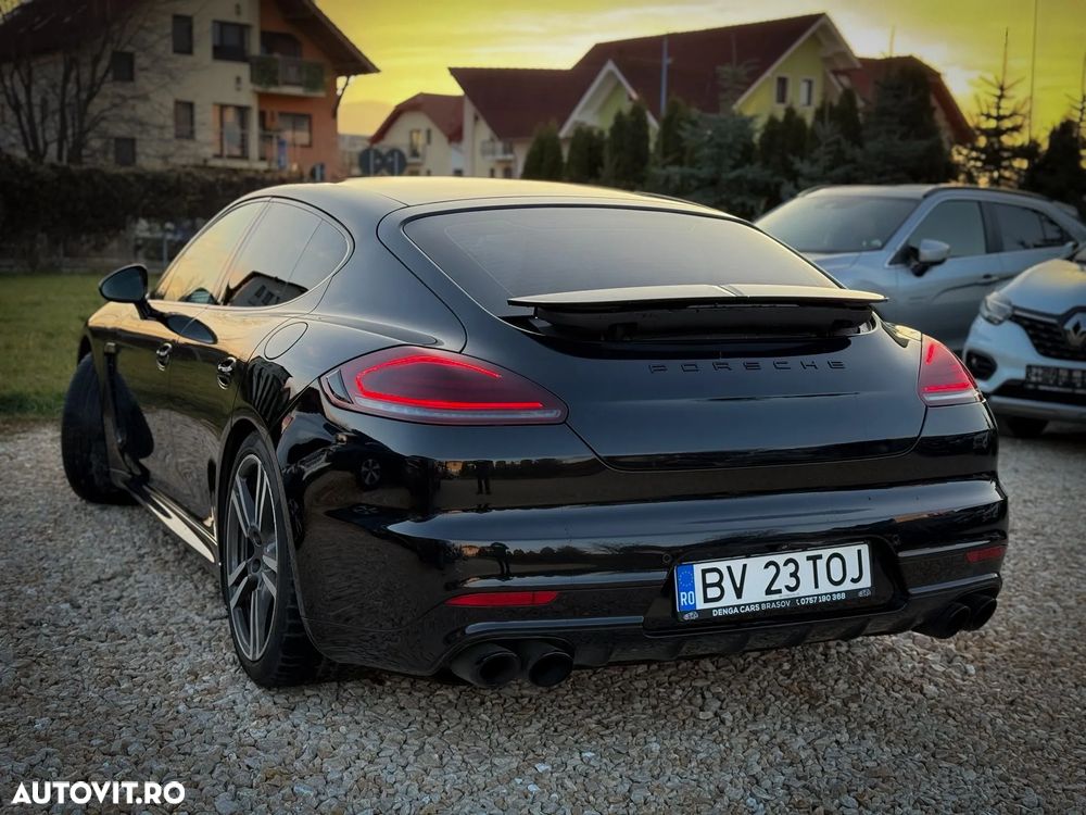Porsche Panamera - 5