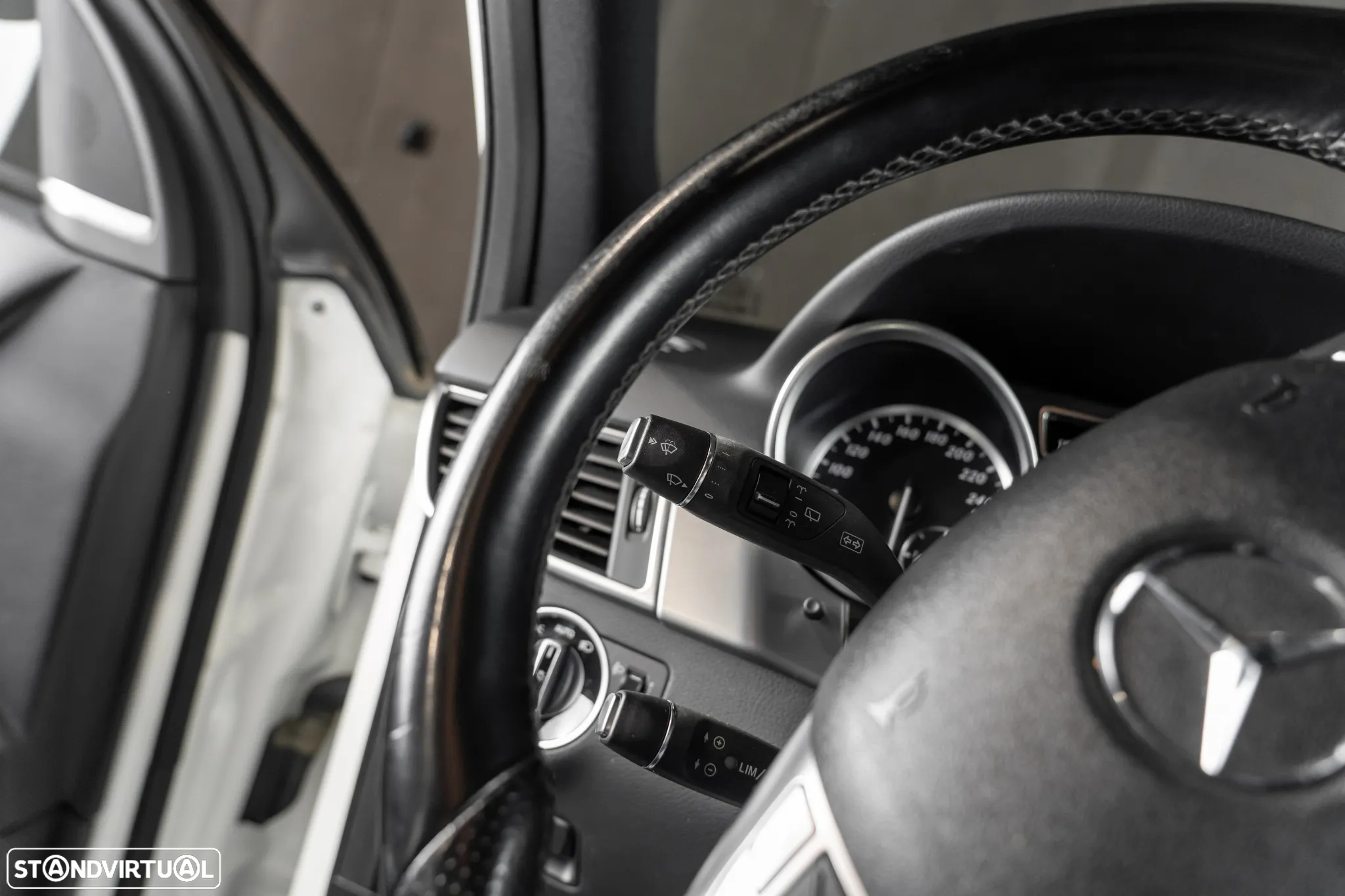 Mercedes-Benz ML 250 BlueTEC 4MATIC 7G-TRONIC - 11