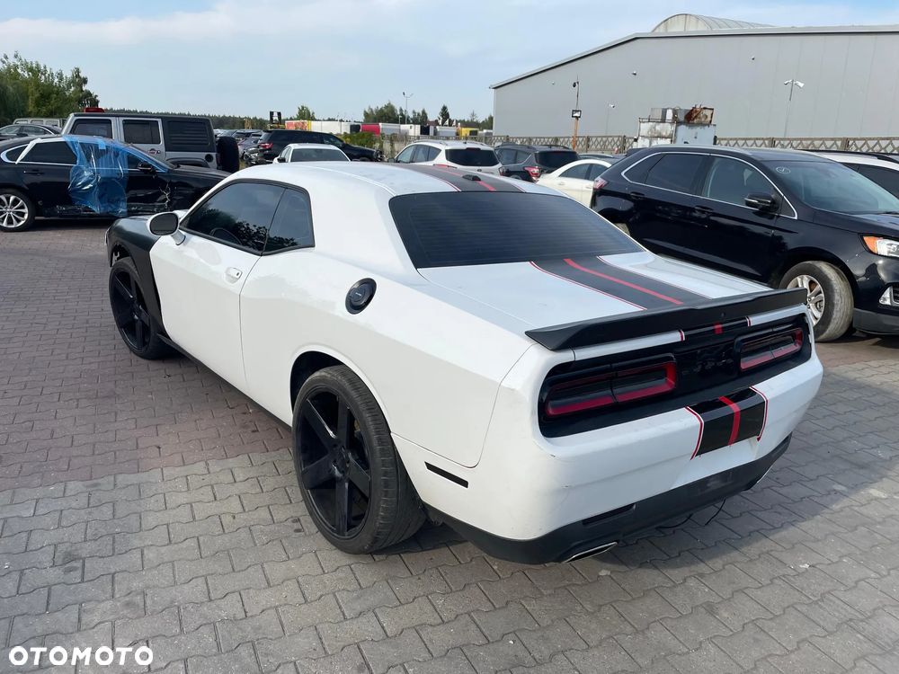 Dodge Challenger 3.6 SXT - 2