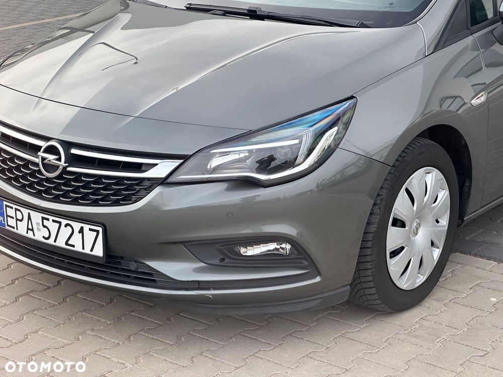 Opel Astra 1.6 BiTrb D (CDTI) Start/Stop Innovation - 11