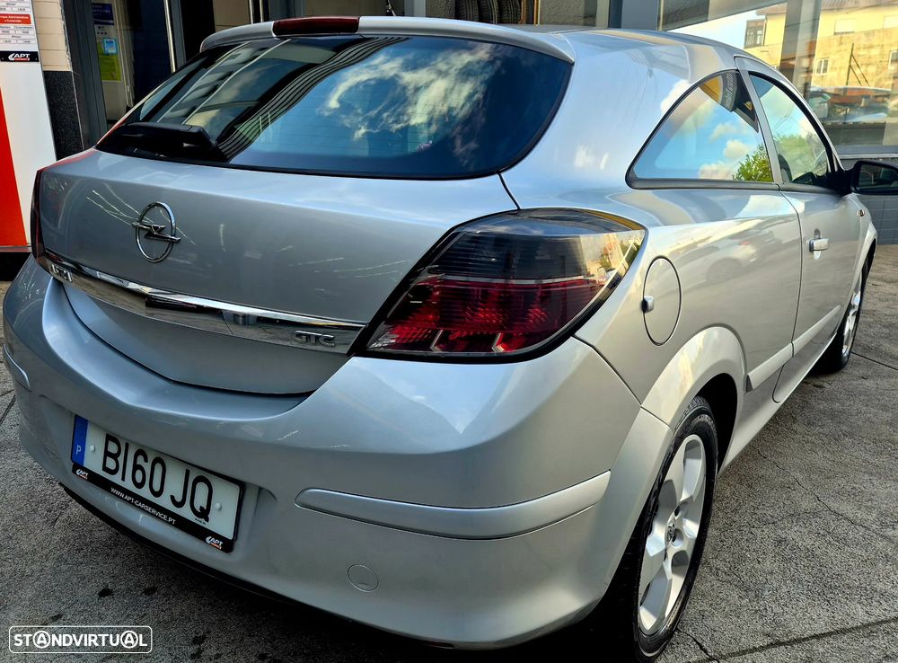 Opel Astra GTC 1.9 CDTI DPF Sport - 11