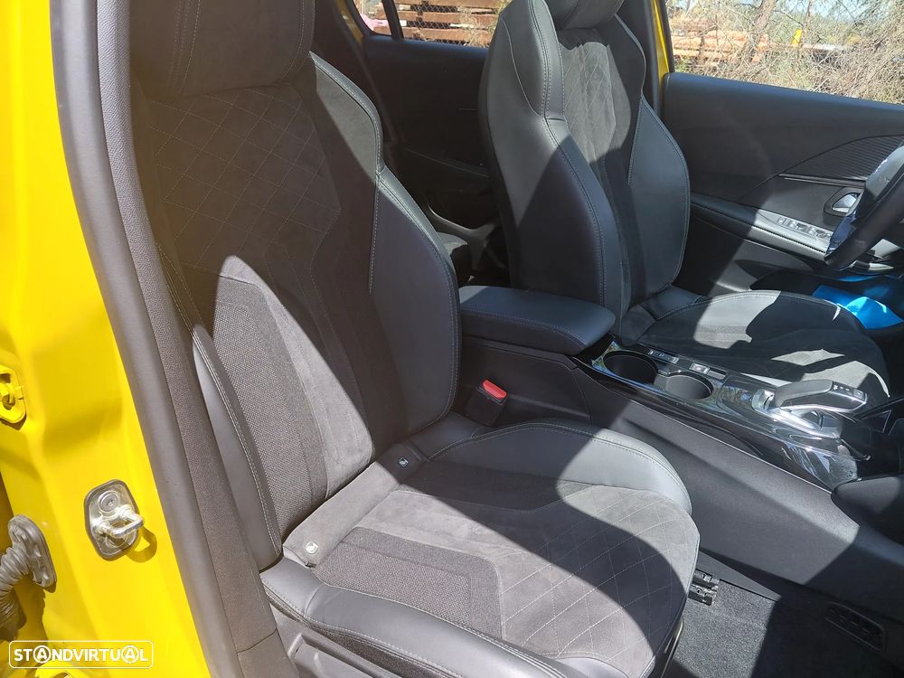 Peugeot e-208 GT Pack - 8