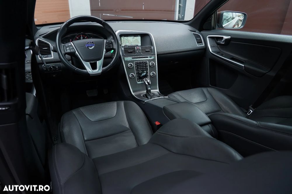 Volvo XC 60 D5 AWD Geartronic Summum - 6